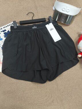 Black Alo Yoga Everyday Athleisure Running Shorts With Pockets NWT🎁🩳